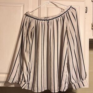 SALE❤️❤️
 Off-Shoulder Blouse